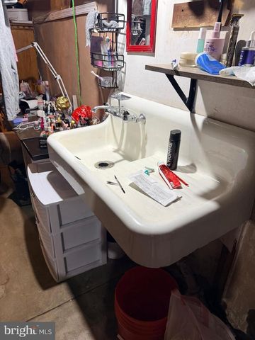 355 MCKNIGHT ST, Reading, PA 19601