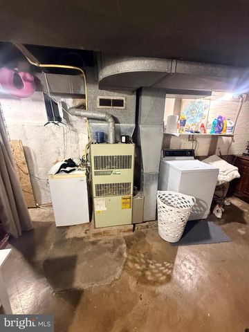 355 MCKNIGHT ST, Reading, PA 19601