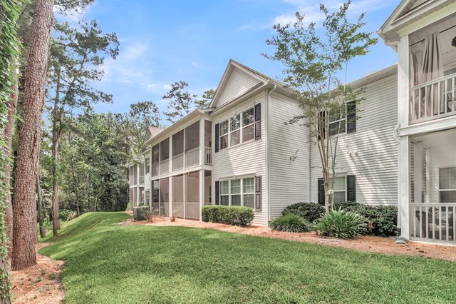 204 Golfview Lane, Summerville, SC 29485