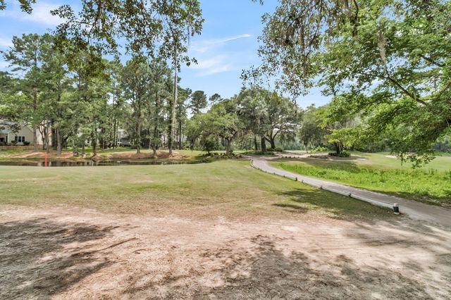204 Golfview Lane, Summerville, SC 29485