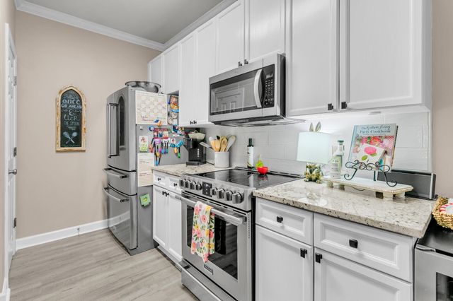204 Golfview Lane, Summerville, SC 29485
