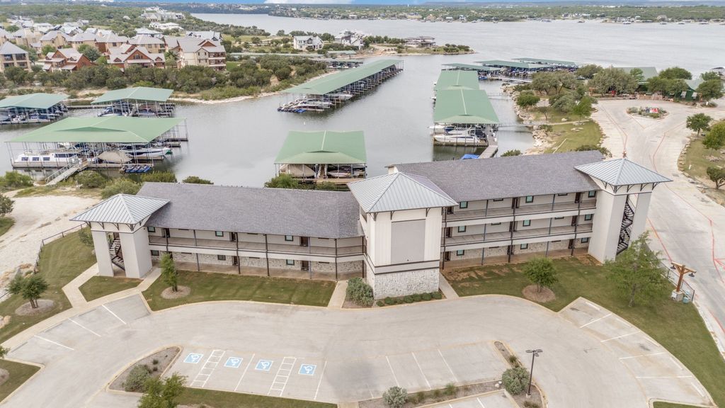 3412 Scenic Point Road 102, Graford, TX 76449