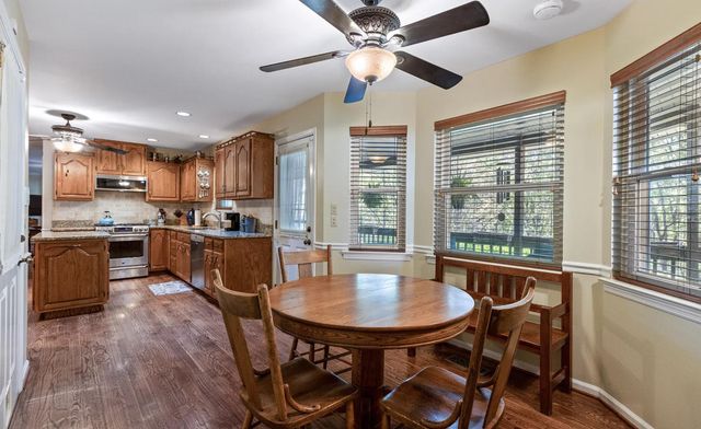 2227 Bay Pointe Drive, Hixson, TN 37343