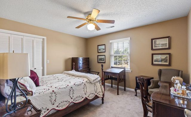 2227 Bay Pointe Drive, Hixson, TN 37343