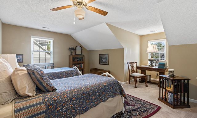 2227 Bay Pointe Drive, Hixson, TN 37343