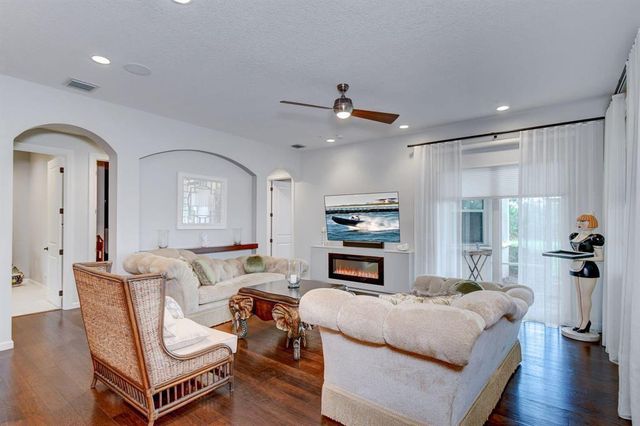 218 Tresana Boulevard 36, Jupiter, FL 33478