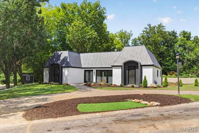 111 Lamoine Lane, Belleville, IL 62223
