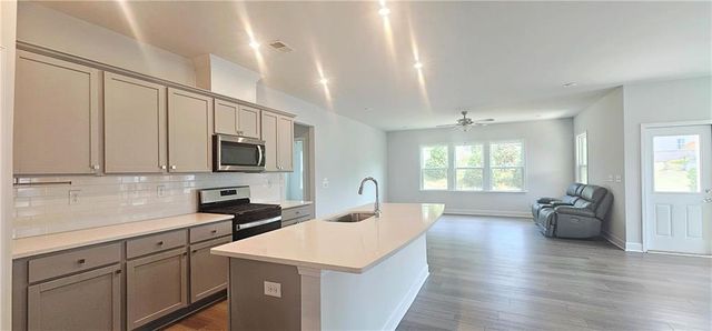 621 Pineberry Court, Grayson, GA 30017