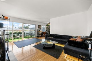 4065 Ursula 6, Los Angeles, CA 90008