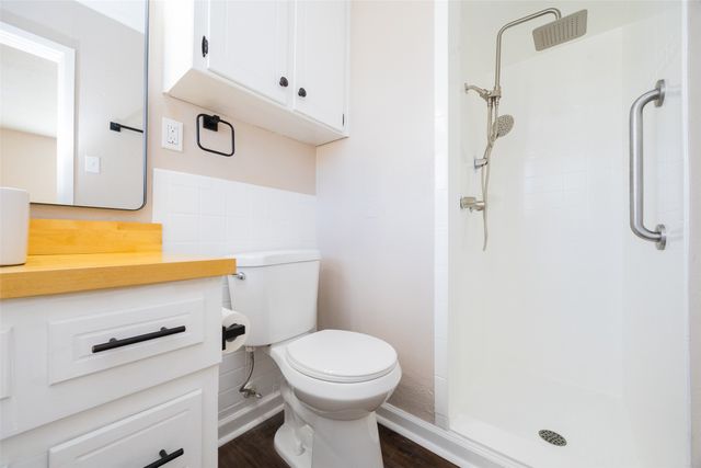 708 Meadowlark Circle, Crowley, TX 76036