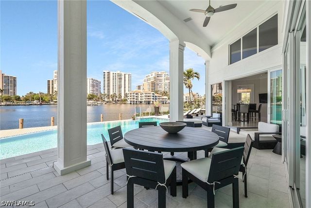 311 Neapolitan WAY, Naples, FL 34103