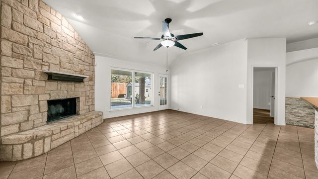 914 Randall Road, Weatherford, TX 76087