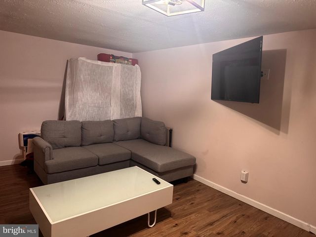 340 LINCOLN AVE, Bristol, PA 19007