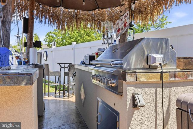 340 LINCOLN AVE, Bristol, PA 19007