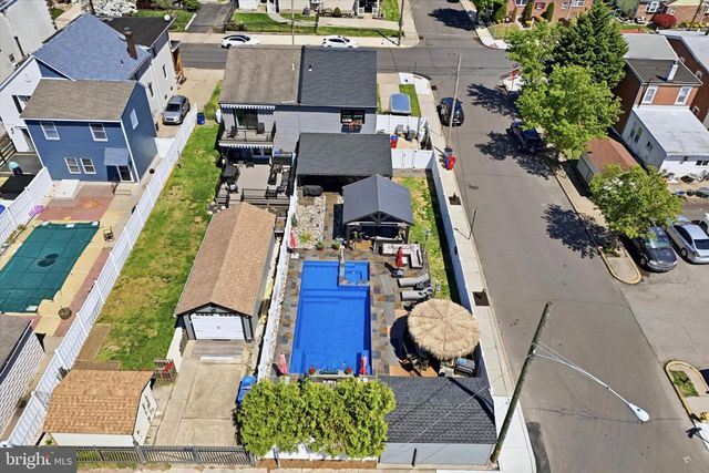 340 LINCOLN AVE, Bristol, PA 19007