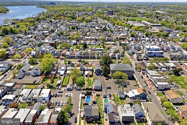 340 LINCOLN AVE, Bristol, PA 19007