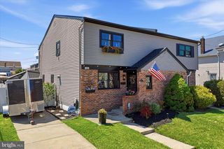 340 LINCOLN AVE, Bristol, PA 19007