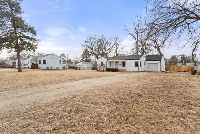 3640 57th Street, Des Moines, IA 50310