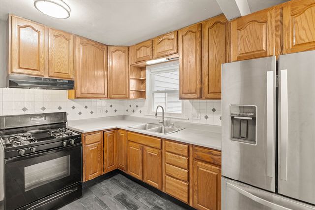 3640 57th Street, Des Moines, IA 50310