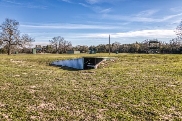 23032 Oak Road, New Ulm, TX 78950