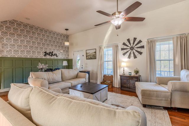 345 Eagle Drive, Morehead, KY 40351