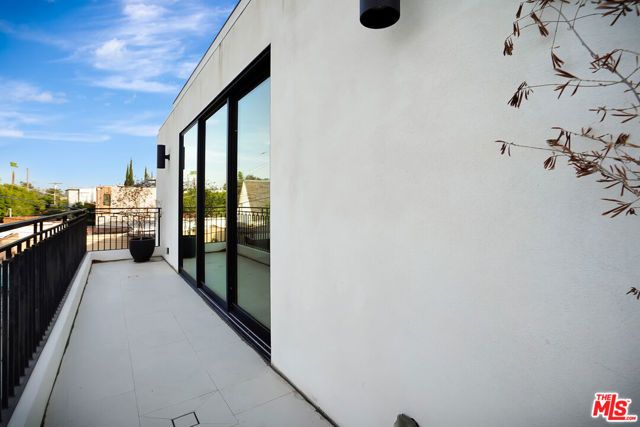 6687 Colgate Avenue, Los Angeles, CA 90048