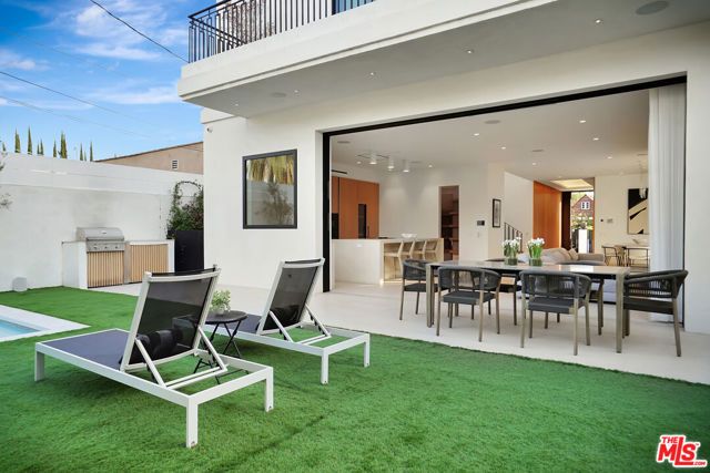 6687 Colgate Avenue, Los Angeles, CA 90048