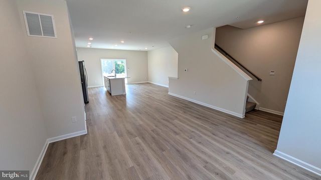 566 SWAMP CREEK RD, Bechtelsville, PA 19505