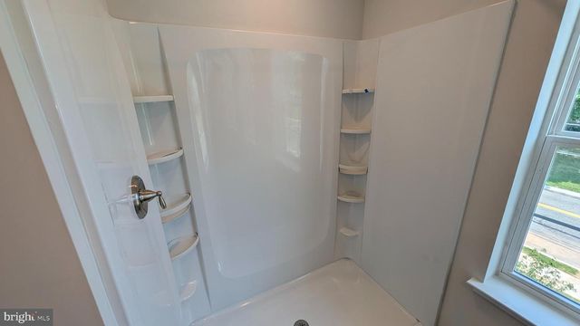 566 SWAMP CREEK RD, Bechtelsville, PA 19505