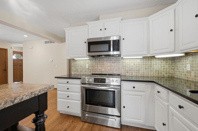1305 N Gretchen, Wichita, KS 67206