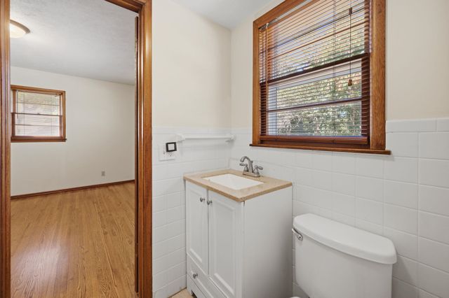 1305 N Gretchen, Wichita, KS 67206