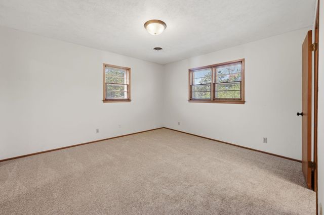 1305 N Gretchen, Wichita, KS 67206