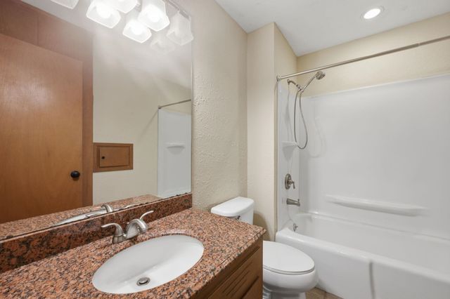 1305 N Gretchen, Wichita, KS 67206