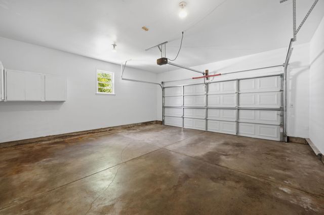 1305 N Gretchen, Wichita, KS 67206