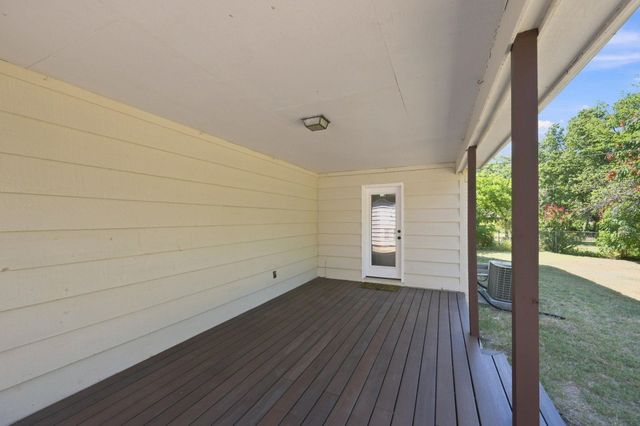 1305 N Gretchen, Wichita, KS 67206