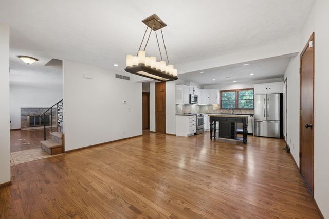 1305 N Gretchen, Wichita, KS 67206