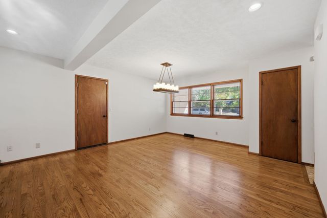 1305 N Gretchen, Wichita, KS 67206
