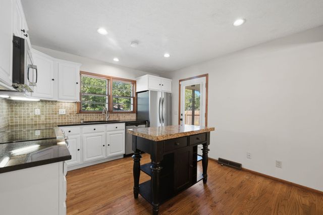 1305 N Gretchen, Wichita, KS 67206