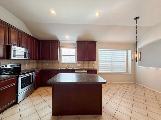 6452 Spring Ranch Drive, Fort Worth, TX 76179