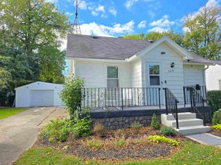 208 Plummer Street, Essexville, MI 48732