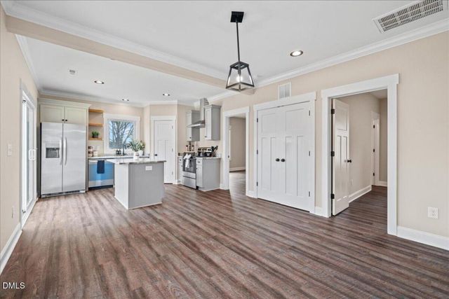 402 Poplar Street, Graham, NC 27253
