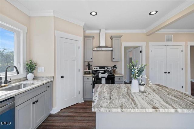 402 Poplar Street, Graham, NC 27253