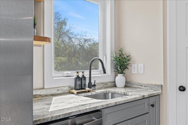 402 Poplar Street, Graham, NC 27253