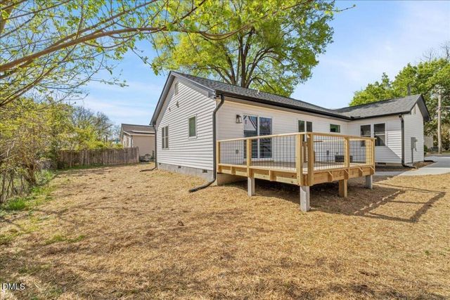 402 Poplar Street, Graham, NC 27253