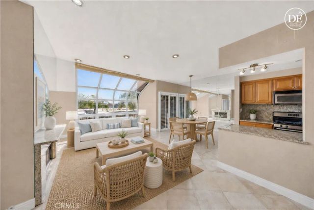3361 Tempe, Huntington Beach, CA 92649