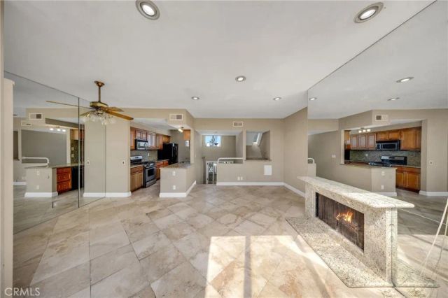3361 Tempe, Huntington Beach, CA 92649