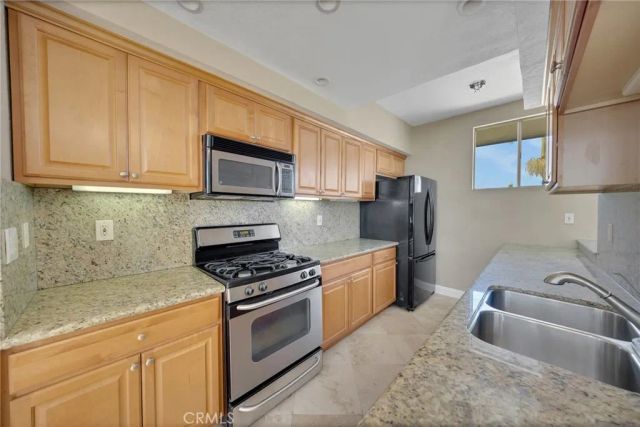 3361 Tempe, Huntington Beach, CA 92649