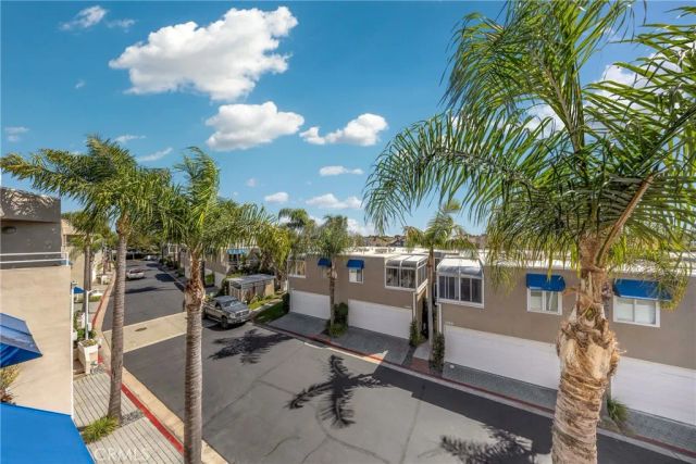 3361 Tempe, Huntington Beach, CA 92649