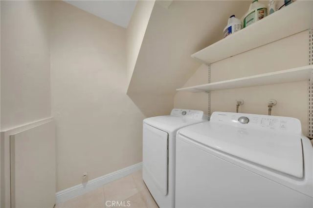 3361 Tempe, Huntington Beach, CA 92649