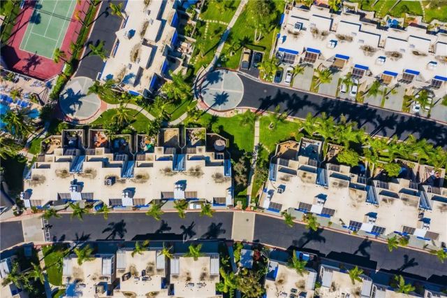 3361 Tempe, Huntington Beach, CA 92649